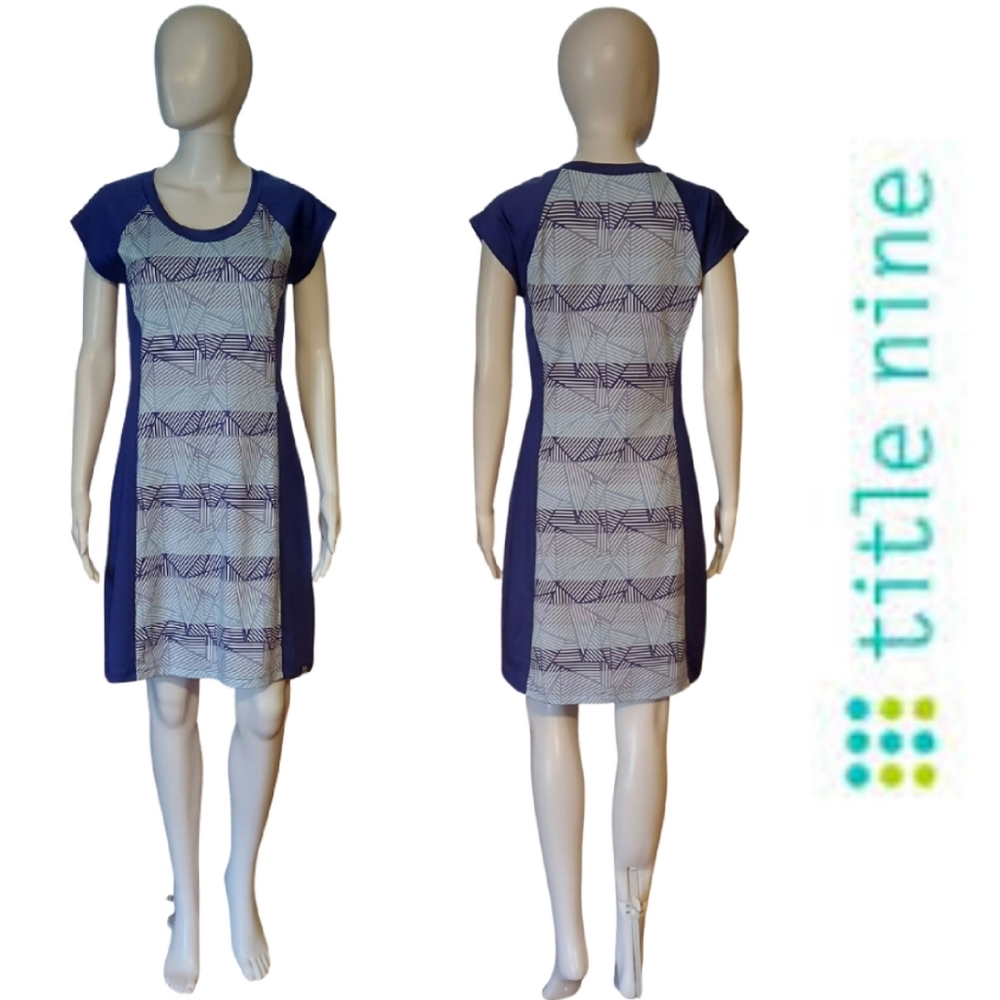 Title Nine Blue and White Geometric Cap Sleeve Dress